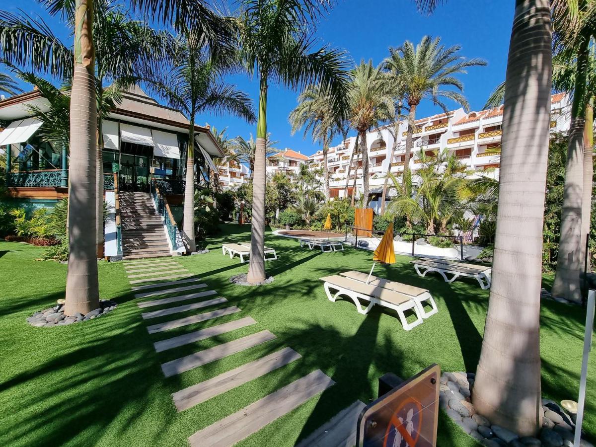 Studio No 2 Just 100 To Beach And Sea, Large Terrace, Heated Pool, Wifi, Aircondition For A Fee Playa de las Américas Exterior foto